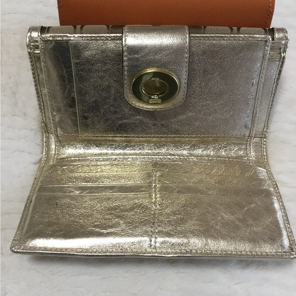 Coach signature turn lock wallet - Picture 3 of 12